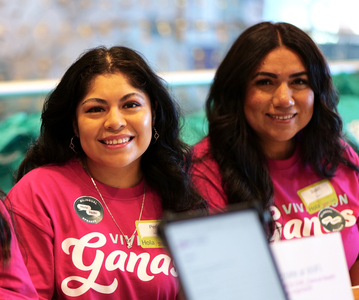 attendees of Vivir Con Ganas 2025