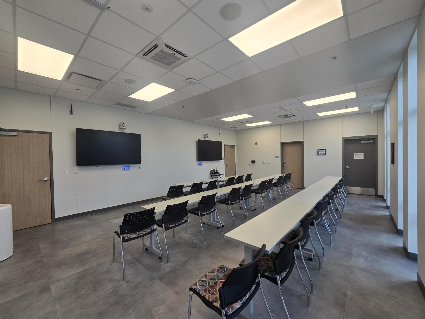 Del Valle Cardinal Classroom